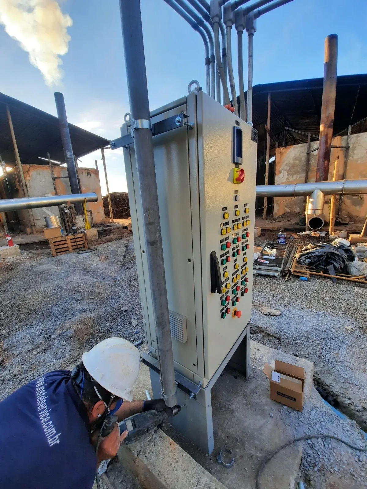 Empresa especializada em instalações elétricas