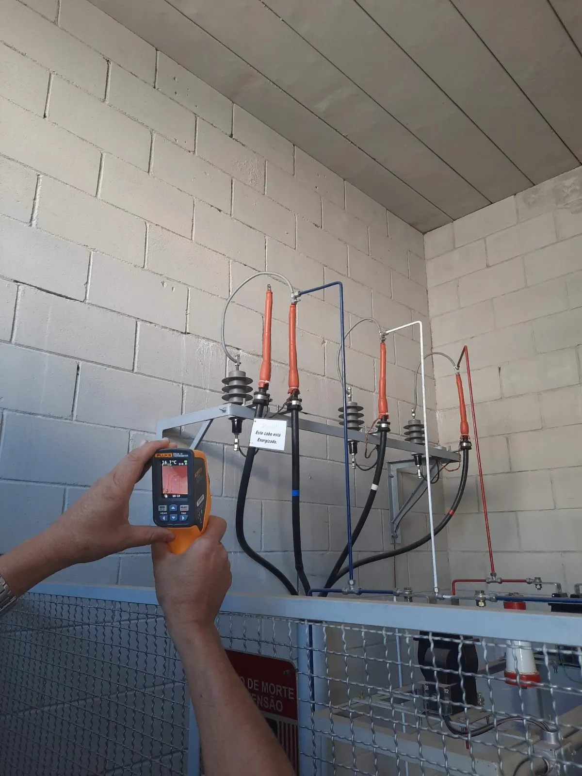 Manutenção elétrica em condomínios