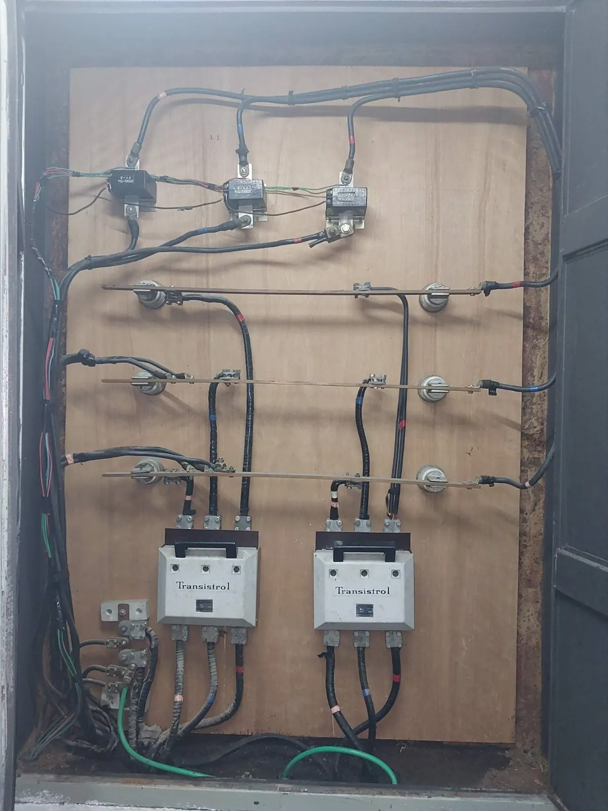 Prontuário de instalações elétricas